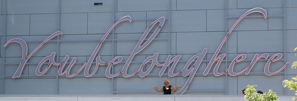 Rhonda Williams (A.S.’68/En) visited the Institute for Contemporary Art at VCU and discovers a sign of welcome.