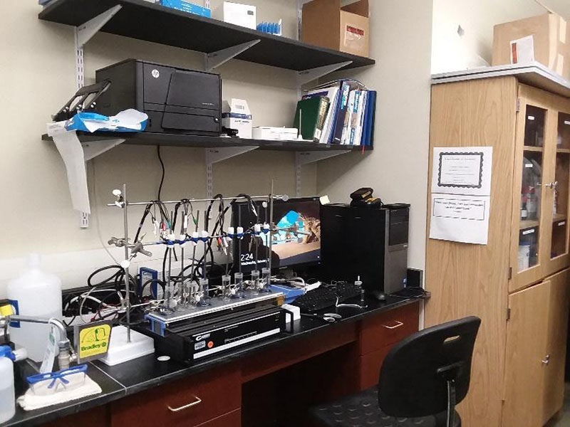 A Workstation in Dr. Castano's Lab with tools for electrochemical deposition