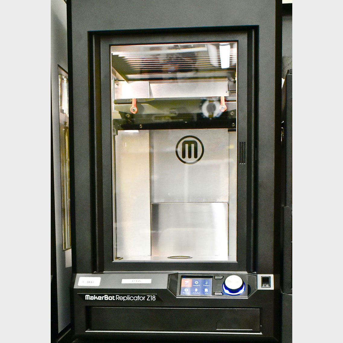 MNE Innovations Lab Z18 3D Printer