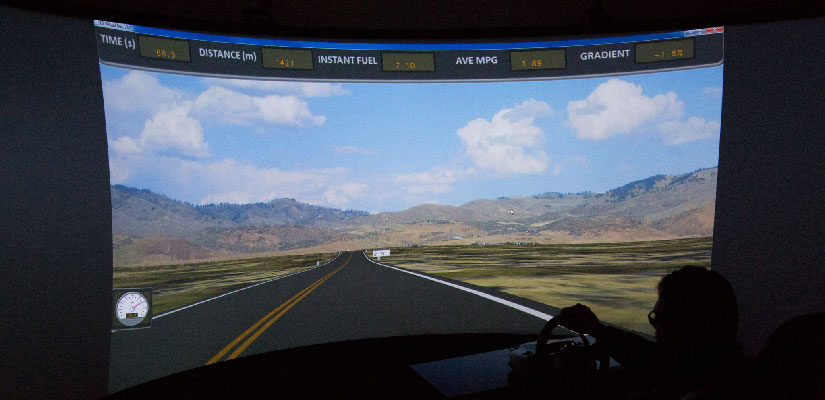 Driving simulator in the Virtual Reality lab